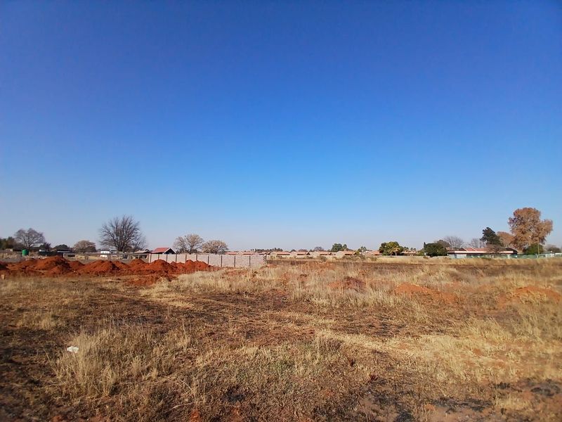 Vacant land for sale in Kookrus