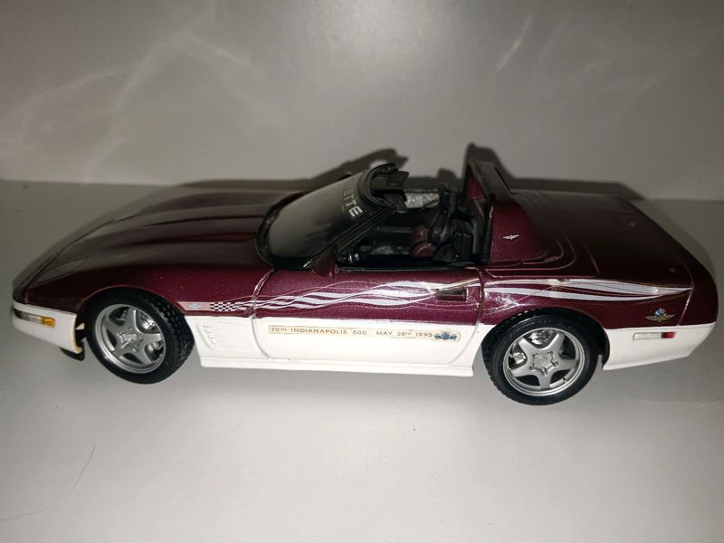 Corvette 1:18 die-cast model car