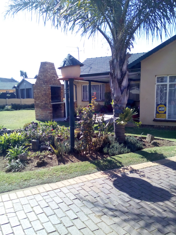 Property - Ad posted by Anton Willemse