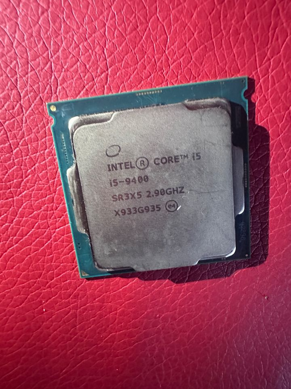 Intel Core i5-9400 9M Cache up to 4.10 GHz COFFEE LAKE 6-CORE.Excellent working condition.