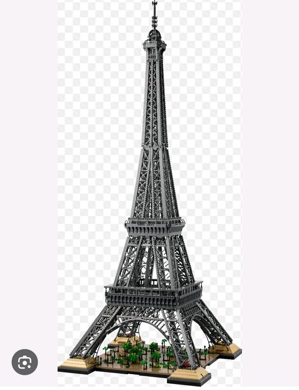 Lego Eiffel tower and apartment