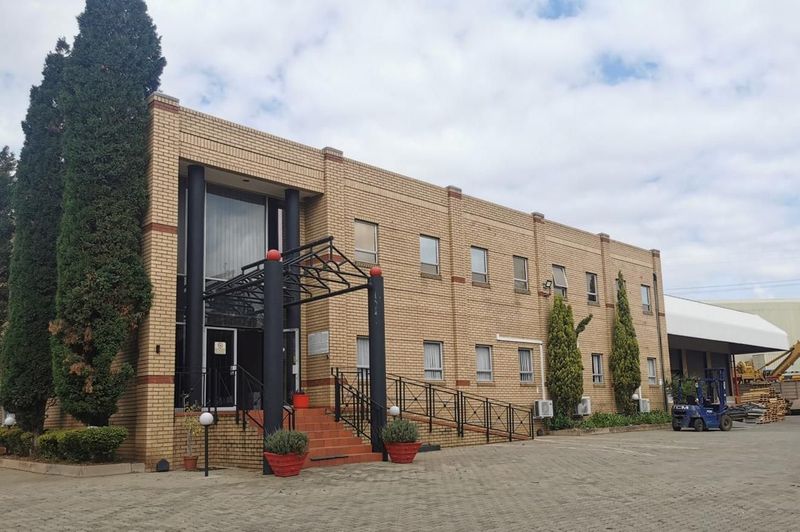 3616m² Industrial To Let in Meadowdale at R55.00 per m²