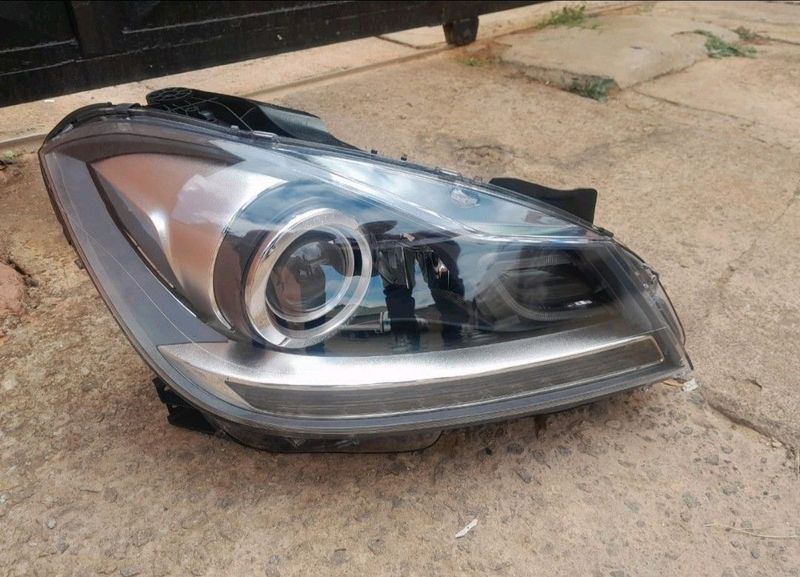 W204 mercedes Benz headlights available