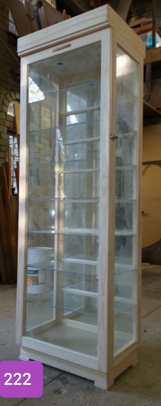 Display Cabinet Dustfree 600 wide x 1.9 high