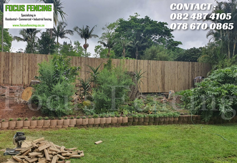 FENCING - WOODEN FENCE &amp; GATES - SLATTED - CCA TREATED WOOD