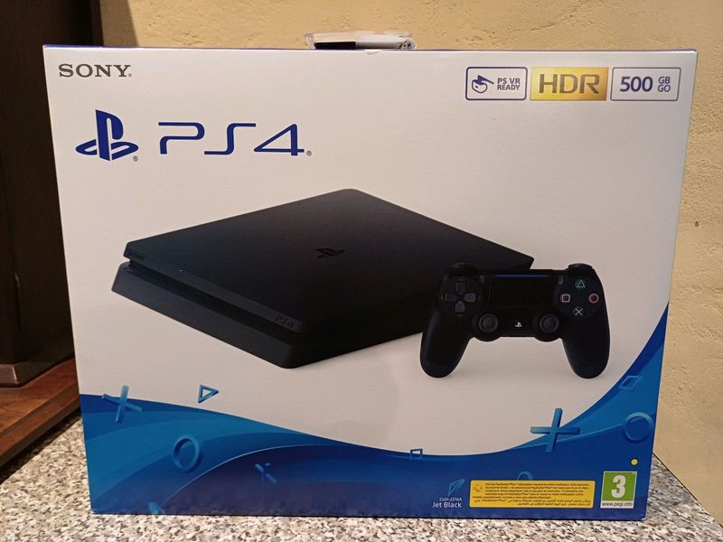 BRAND NEW SEALED PS4 500GB SLIM LINE CONSOLE.