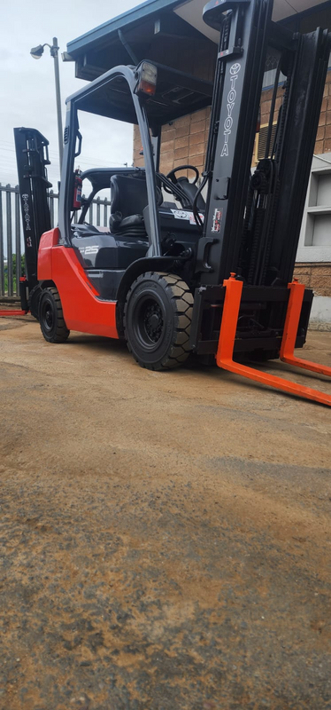 FORKLIFT FOR SALE, TOYOTA 2.5 TON, DIESEL 8SERIES (LATEST)