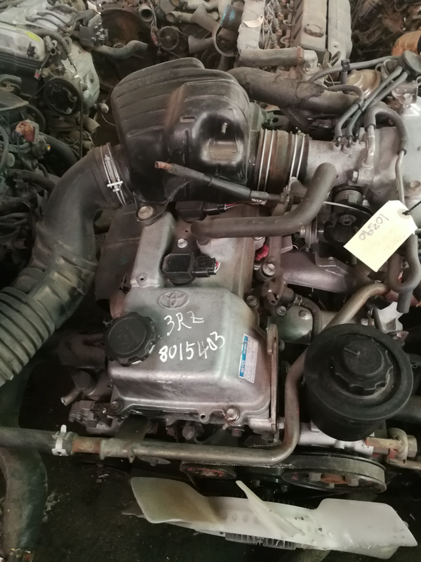 Toyota 3rz hilux 2.7 injection petrol engine