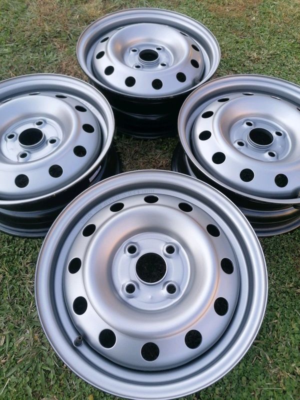 14inch steel rims for sale fits Toyota Tazz