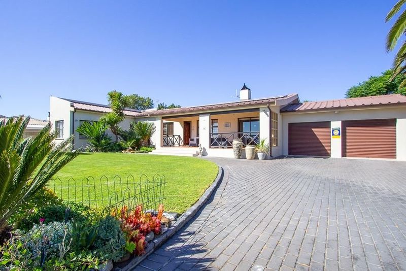 Immaculately maintained Family home in Velddrif