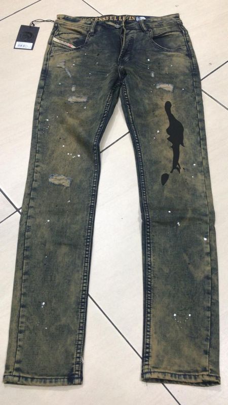 Mens jeans 100% Quality