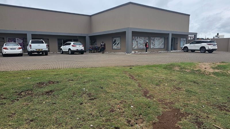 0m² Commercial To Let in Empangeni Rail at R7500.00 per m²