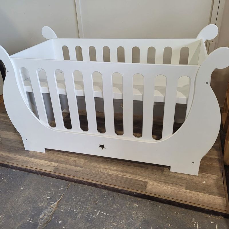 Large Sleigh Cot White