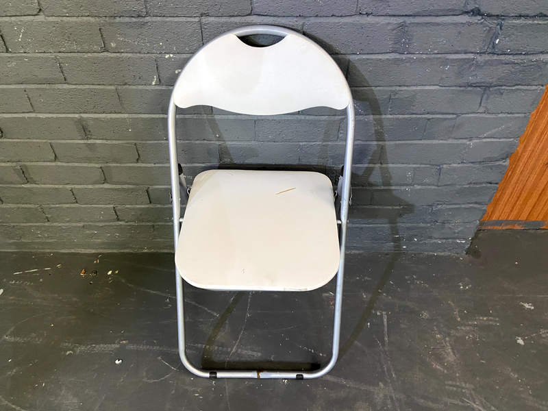 White Foldable Chair- A31019