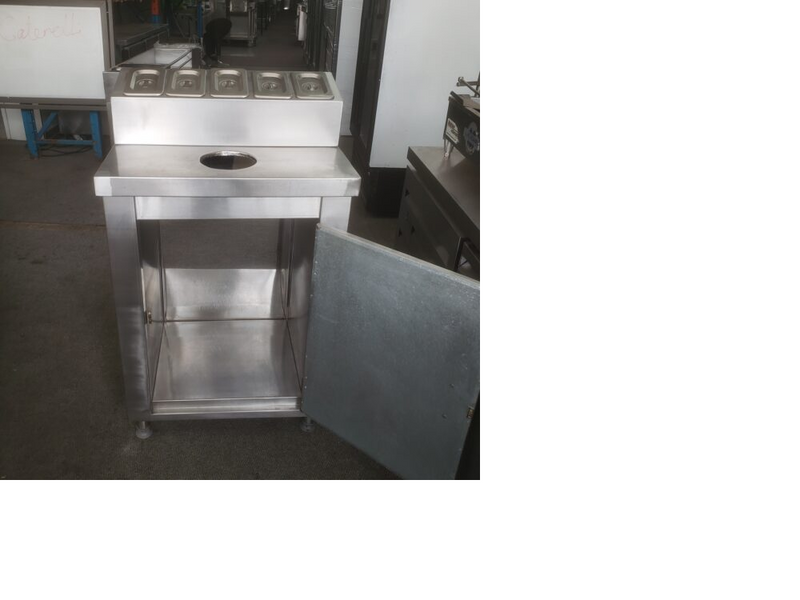Serving counter / packing station