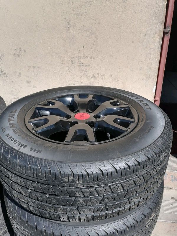 Ford Ranger 18 Mag Rim ( WITH USED TYRES)