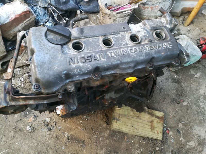 Nissan Sentra ga14 Engine