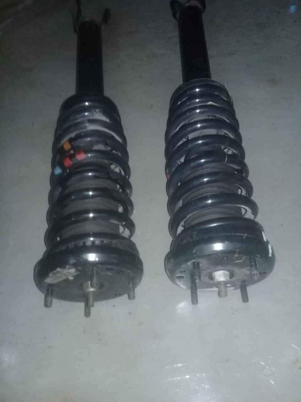 Jaguar XF Front shock absorber for sale whatsapp &#43;27 67-627-7447 Call