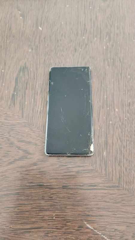 Black Samsung S10 Plus 256gb Broken display