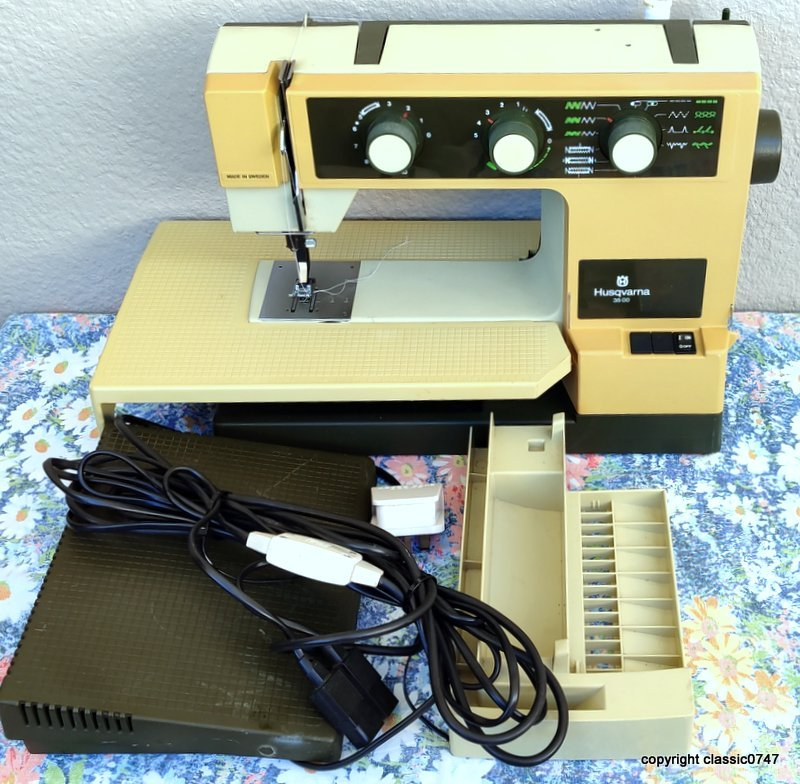 Husqvarna 3500 Sewing machine in excellent working condition also for leather