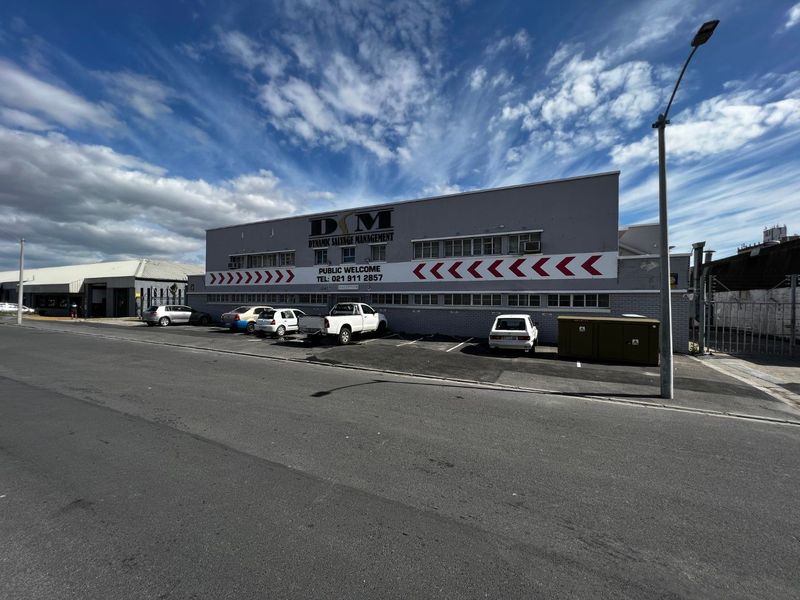 Freestanding Industrial Warehouse For Sale with Great Exposure