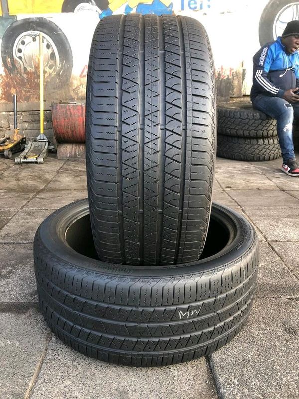 275/40R22 Continental tires. leave your whatsapp number if interested.