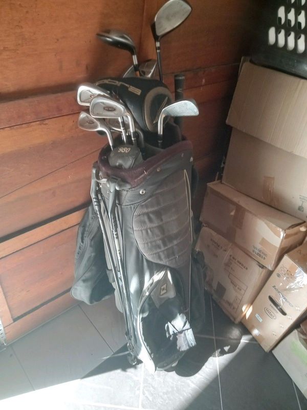Callaway Golf set with cart case