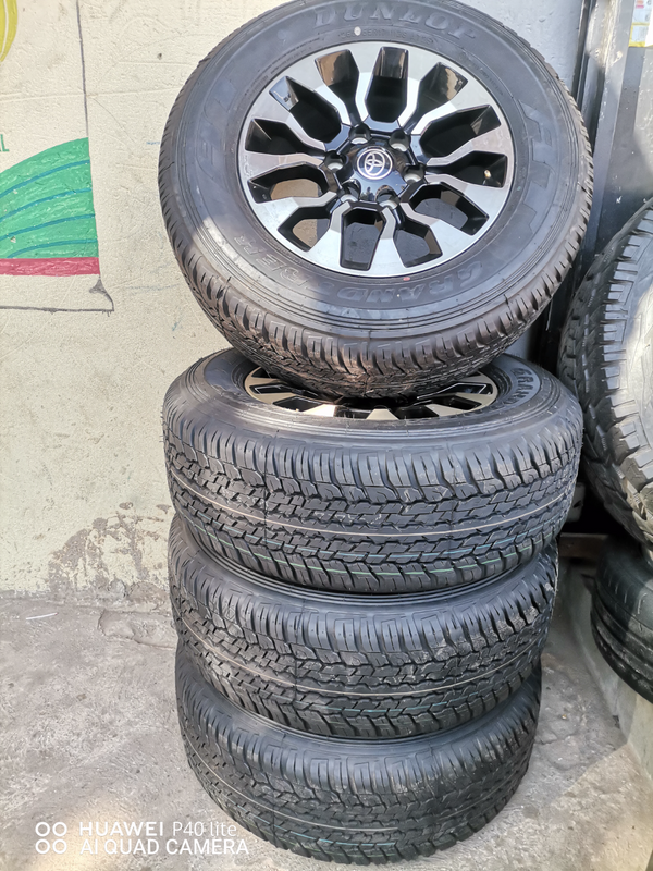 17&#34; TOYOTA HILUX GR-SPORT RIMS AND NEW TYRES