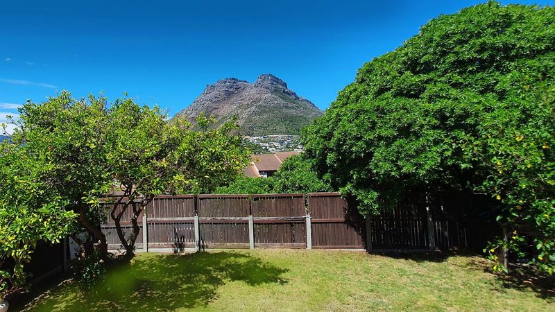 Fabulous Family Home In Hout Bay