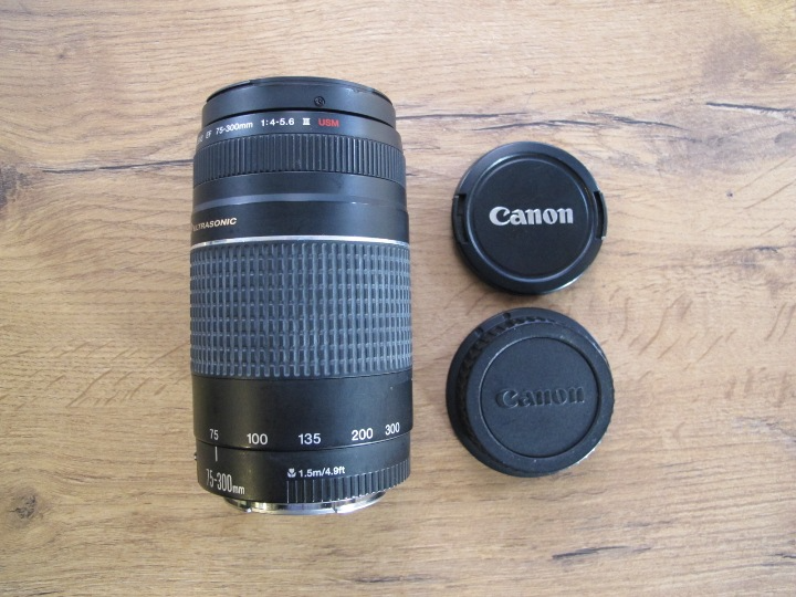 Canon EF 75 to 300mm f4.0-5.6 III Lens LIKE NEW