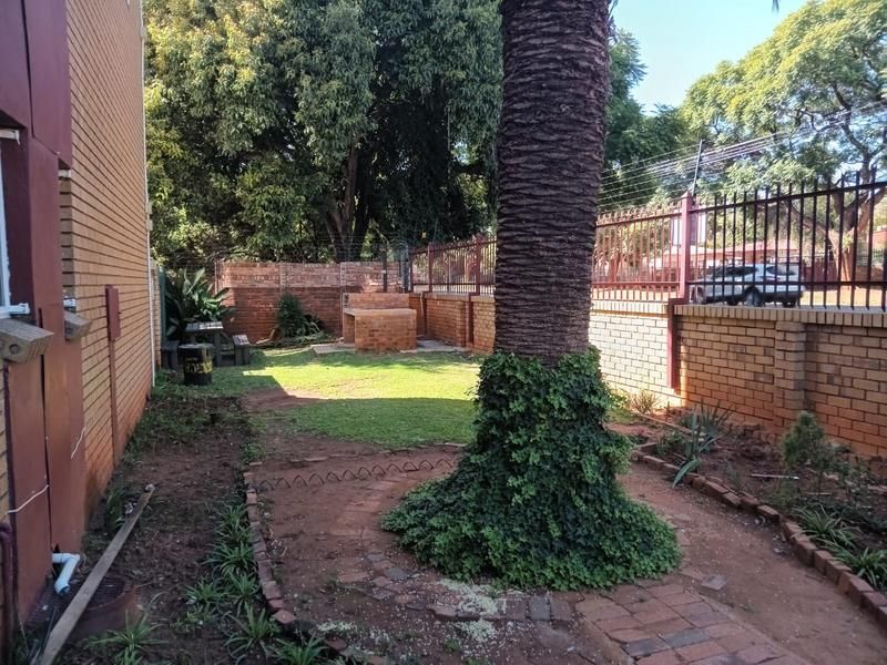 Charming Flatlet in Pretoria Gardens: Ideal Haven for Young Couples &amp; First-Time Buyers