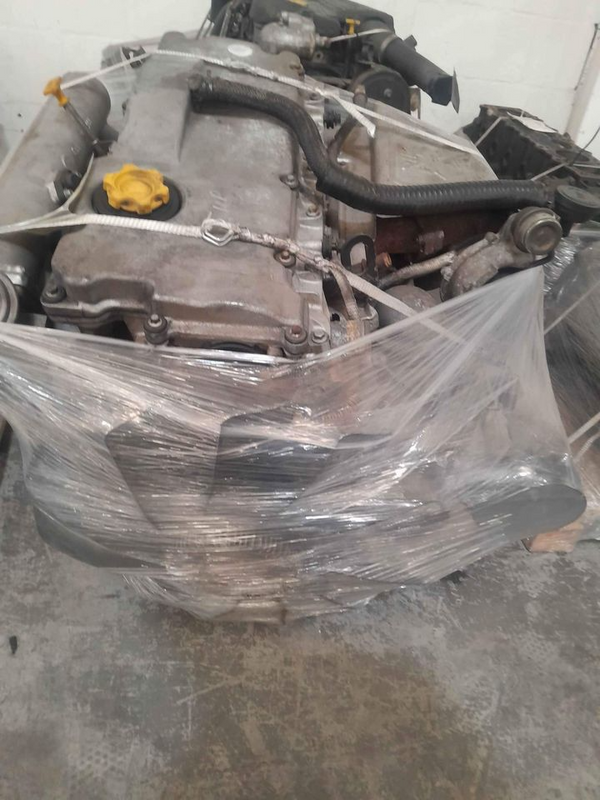 Used Land Rover Engines in stock.