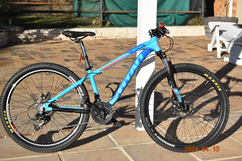 Titan racing hades mountain bike