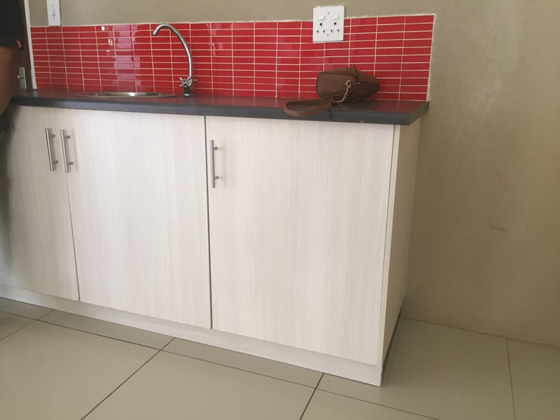 Spacious bachelor apartment for rental in Cosmo City ext 8
