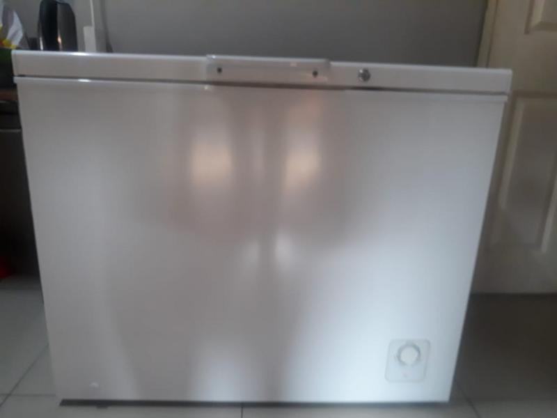 Hisence 245L Freezer