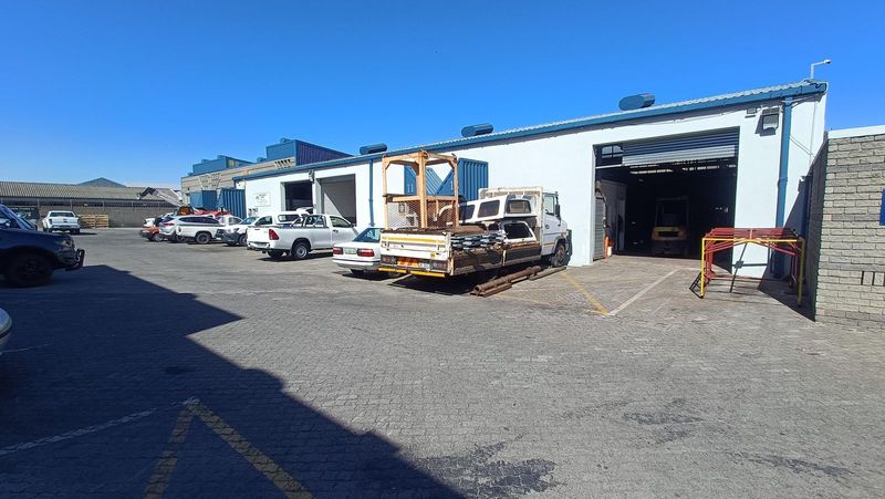 272 Sqm Secure Unit Available for Rent in 14th Avenue, Maitland