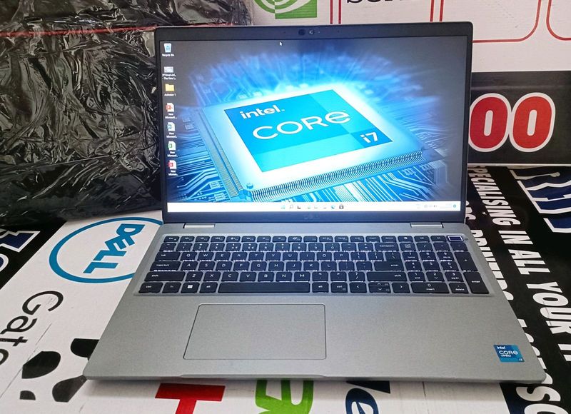 Super fast Dell quad core i7 11th gen ips FHD laptop