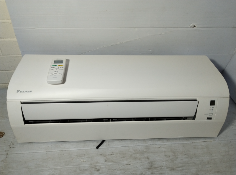 Daikin Sensira R32 Wall Split 9000 Btu/hr Inverter Air Conditioner (Wi-Fi Compatible)