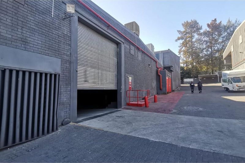 Prime Industrial Property to let in Paarl