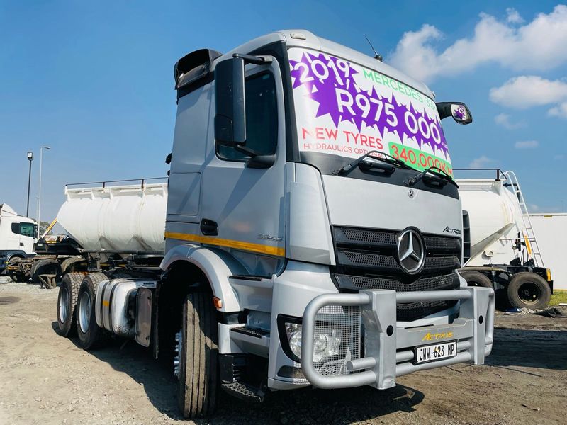 Mercedes Benz Actross 3345 truck available we offer finance call 0768372075
