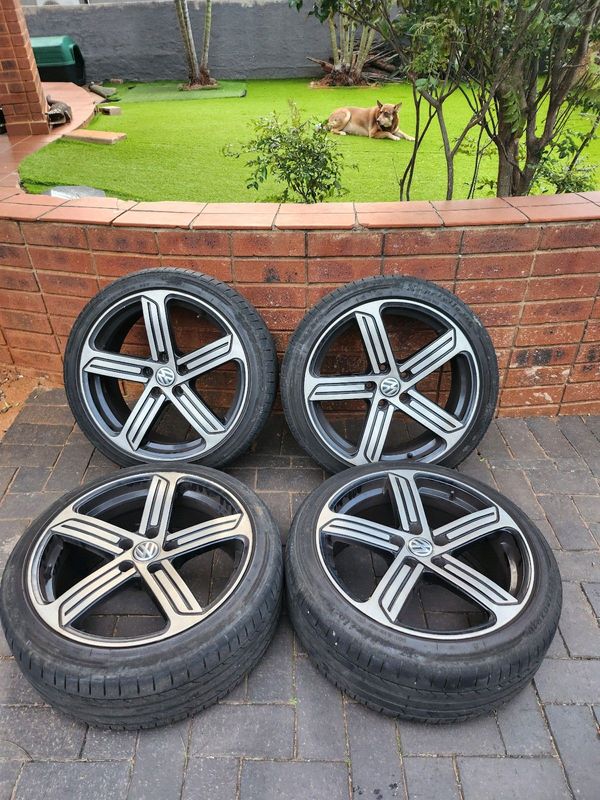 VW GOLF 7R 18&#34; RIMS