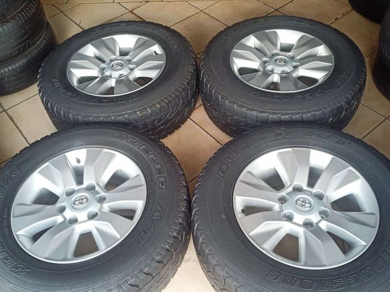 A clean set of 17inch Toyota hilux rims and tyres available for sale