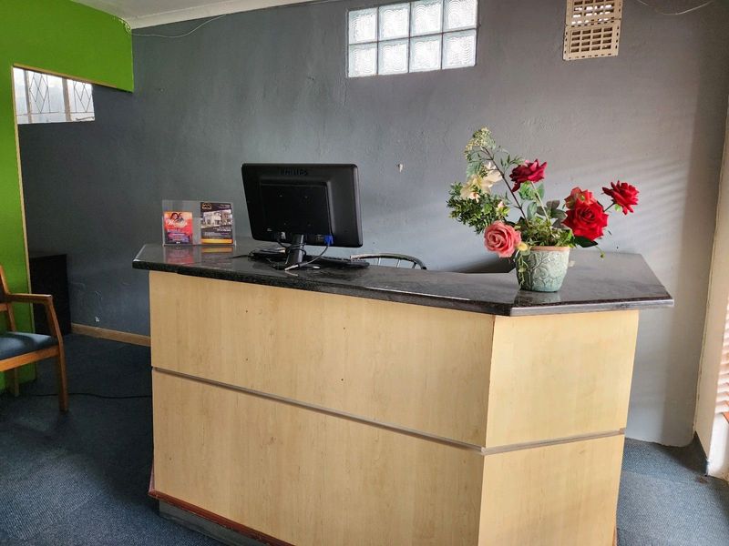 A furnished office space available for rent in Ilitha Park
