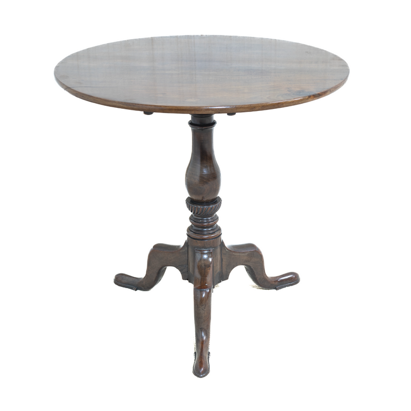 Georgian Mahogany Tilt-Top Lamp Table