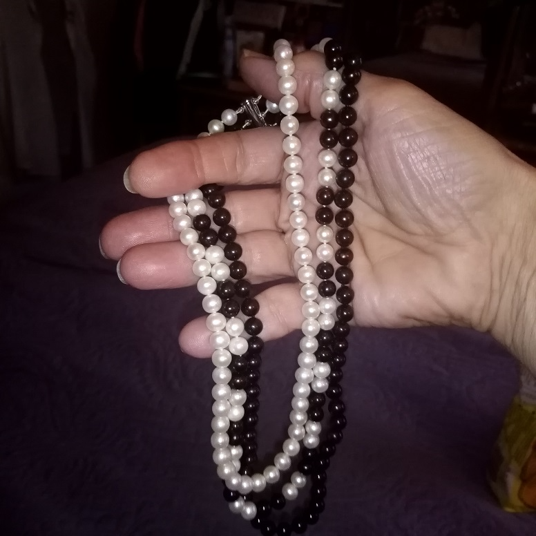 3 strand cultured pearl necklace