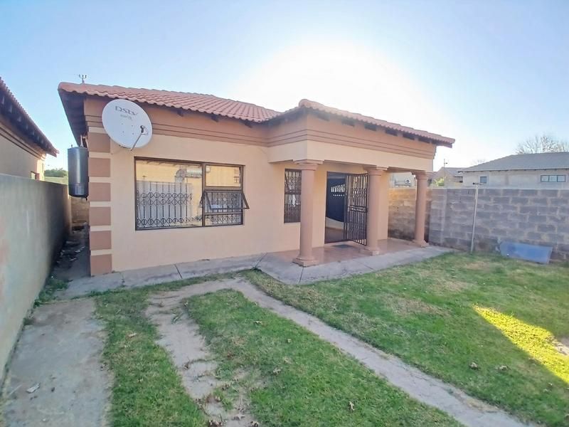 Beautiful two bedrooms home for sale!!!