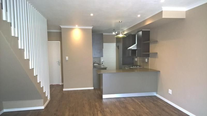 2 Bedroom Apartment / Flat to Rent in Bryanston