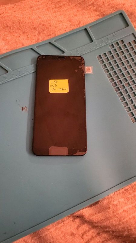 LG Q6 model LG-m700y replacement lcd with frame