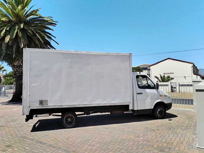 Moving and transport Services