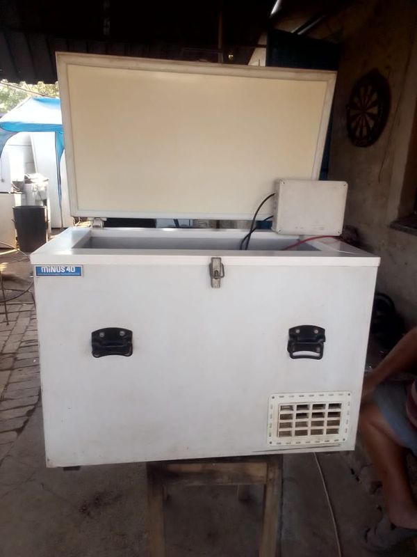 12v kampcooler for sale verry good condition for only R4500